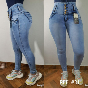 Jean licrado con bolsillos ref31 talla 6